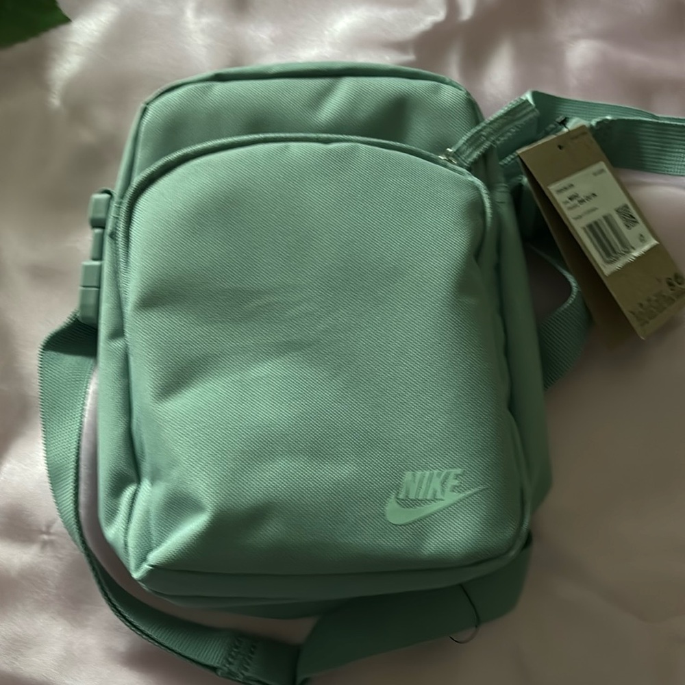 Nike canvas crossbody NWT